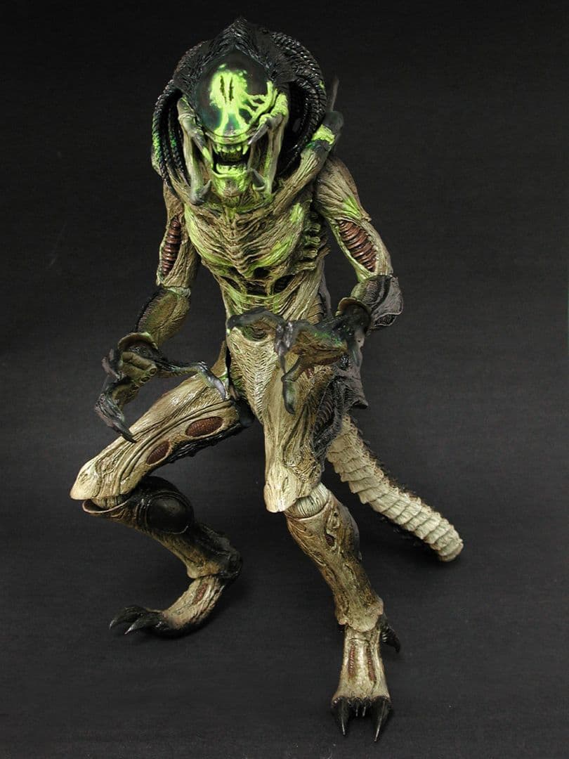 2008.HOTTOYS.MM#074“AVP2 Predalien”