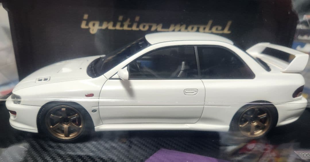 イグニッションモデル インプレッサ 22B-STi 1/18 IG3669