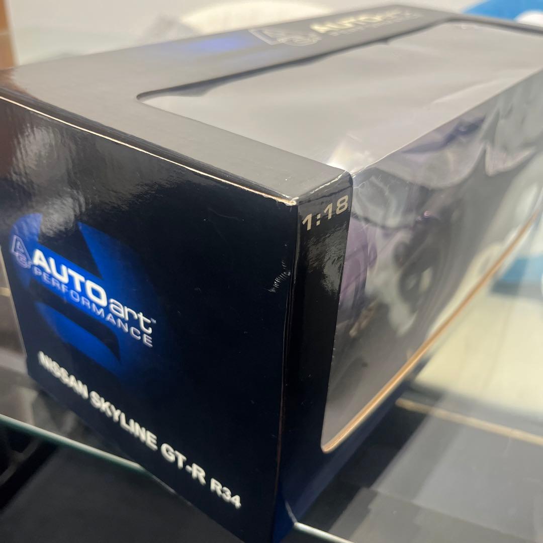 AUTOart  NISSAN SKYLINE GT-R R34【１／１８】