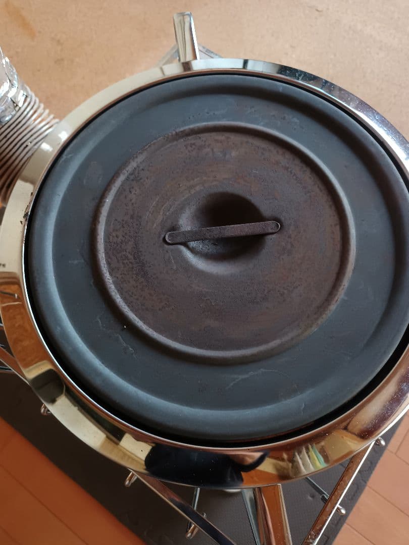 半密閉式石油暖房機 23年式 サンポット 引取限定 室内使用 丸形ストーブ 灯油