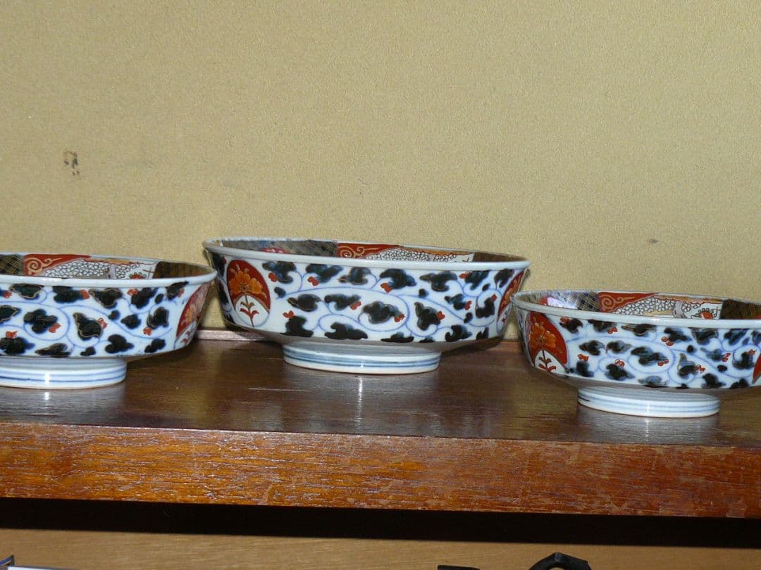 金襴手 絢爛豪華 三ツ丼