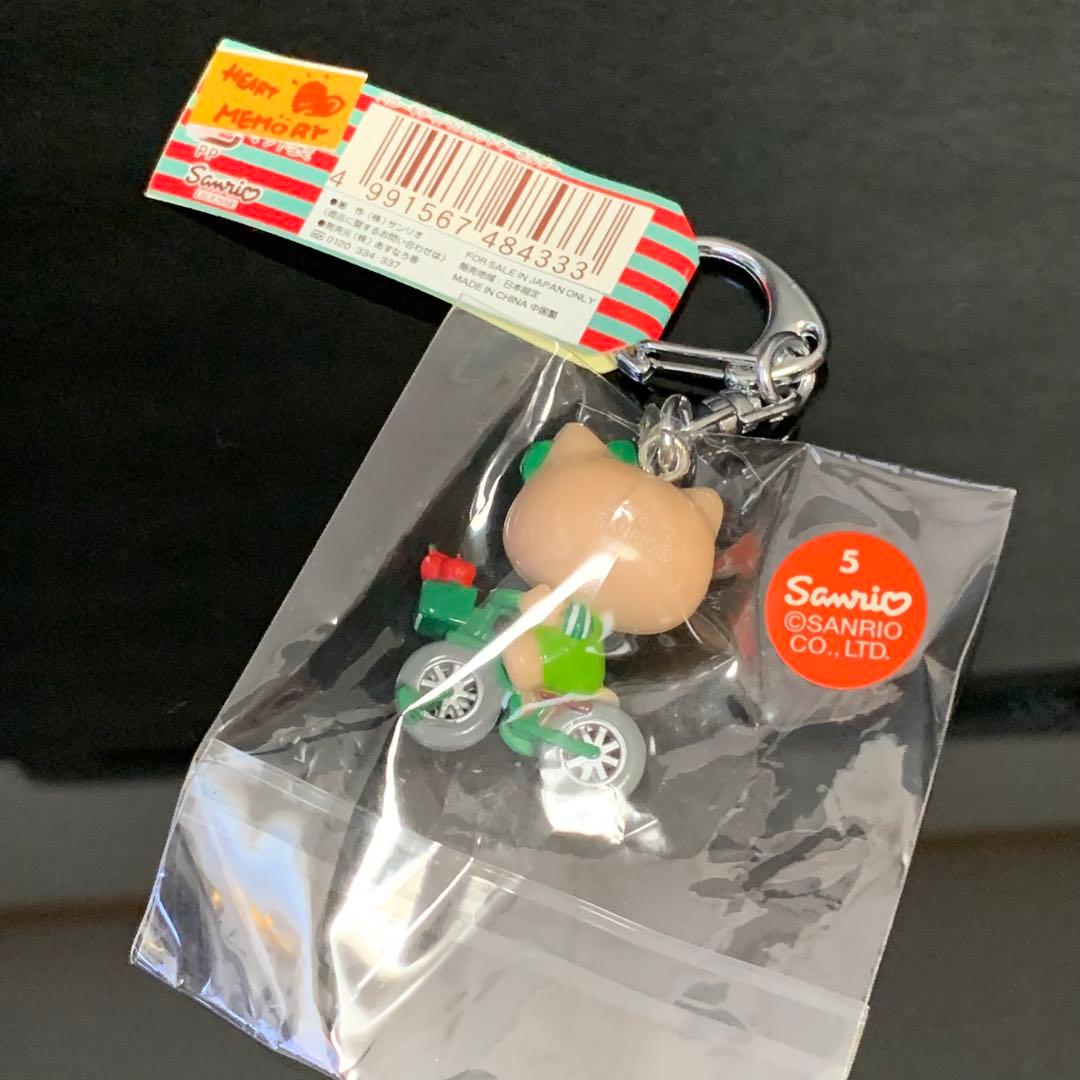た*ぽ様 《当時物レア》⭐︎HELLO KITTYハローキティ 自転車キーホルダ