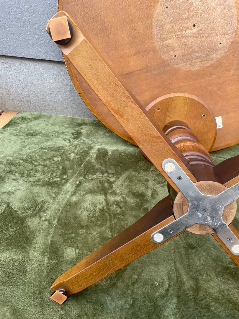 飛騨産業　キツツキマーク　コーヒーテーブル　円卓　ラウンドテーブル　RN