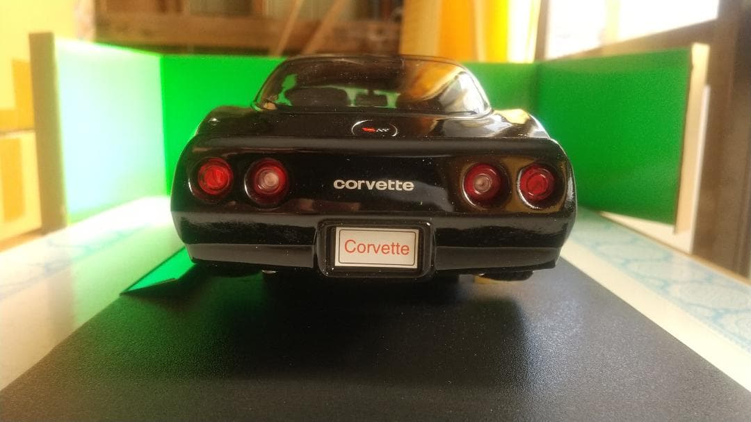 cardboardboxsanWelly1/18シボレーコルベットクーペ