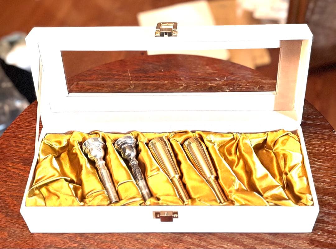 【新品】訳ありトランペットorホルンマウスピース収納ボックスケース（保管用）