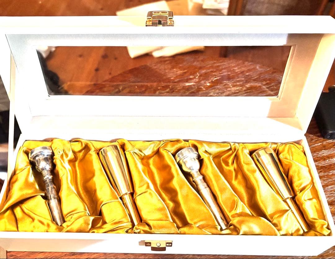 【新品】訳ありトランペットorホルンマウスピース収納ボックスケース（保管用）