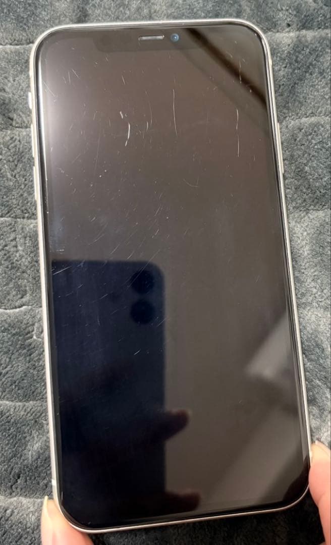 Apple iPhone 11 ホワイト 本体