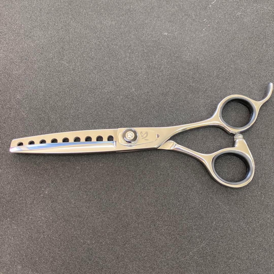 6インチシザー80% 新品未使用　理容師　美容師　ハサミ　スタイリング　カット