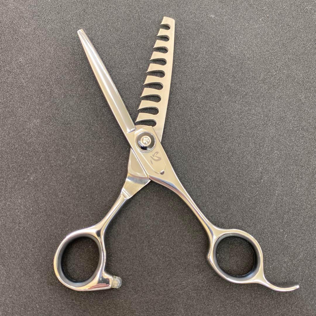 6インチシザー80% 新品未使用　理容師　美容師　ハサミ　スタイリング　カット