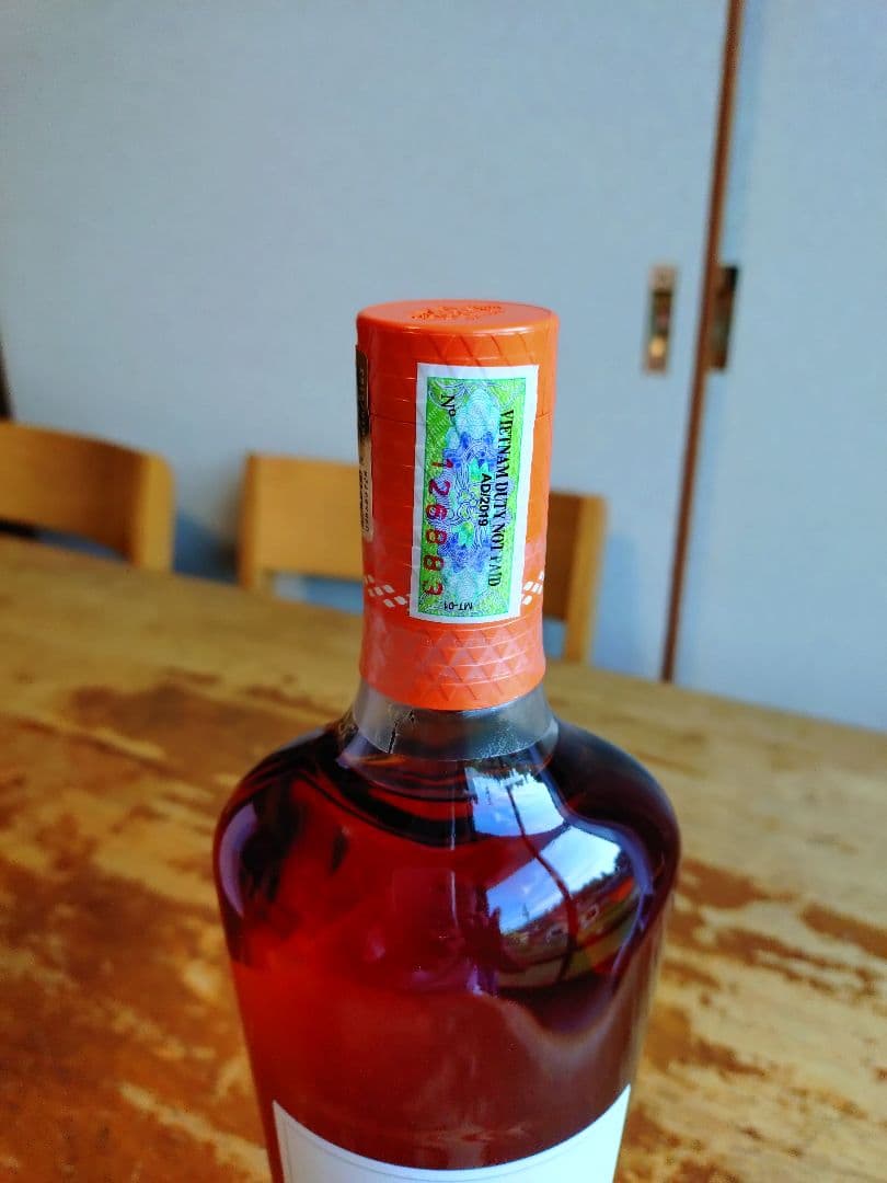 マッカラン１８年、カラーコレクション