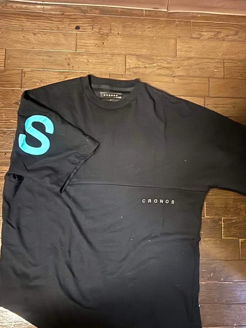 CRONOS クロノス　去年発売と同時に即完売　オーバーサイズTシャツ　２枚