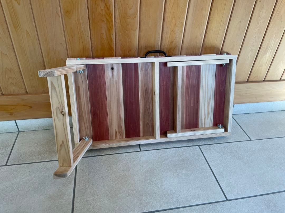 光と風が奏でる自然の中で過ごす時間を楽しむ為のハンドメイド木琴柄ローテーブル