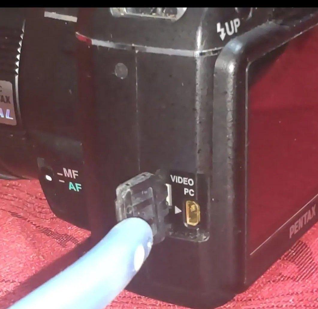 シャンシャンママ PENTAX K-m 一眼レフ/純正レンズ付/動作確認済