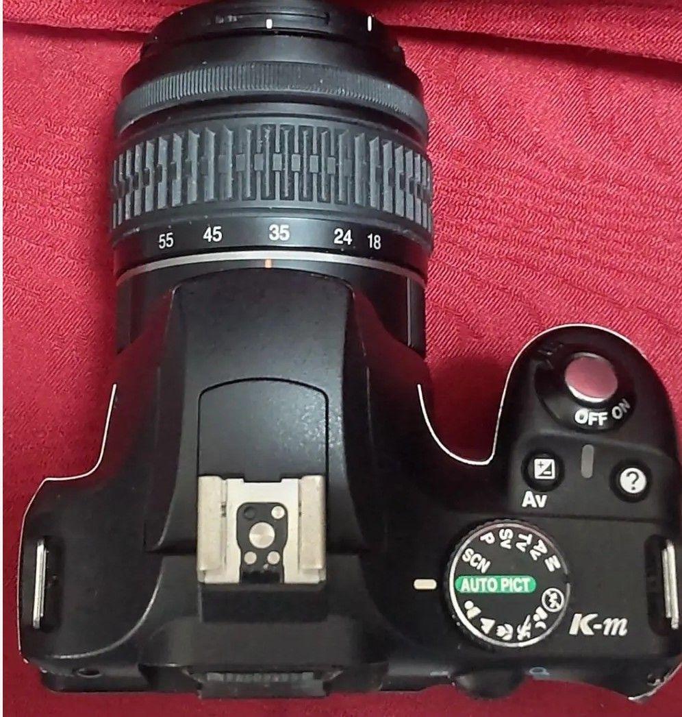 シャンシャンママ PENTAX K-m 一眼レフ/純正レンズ付/動作確認済