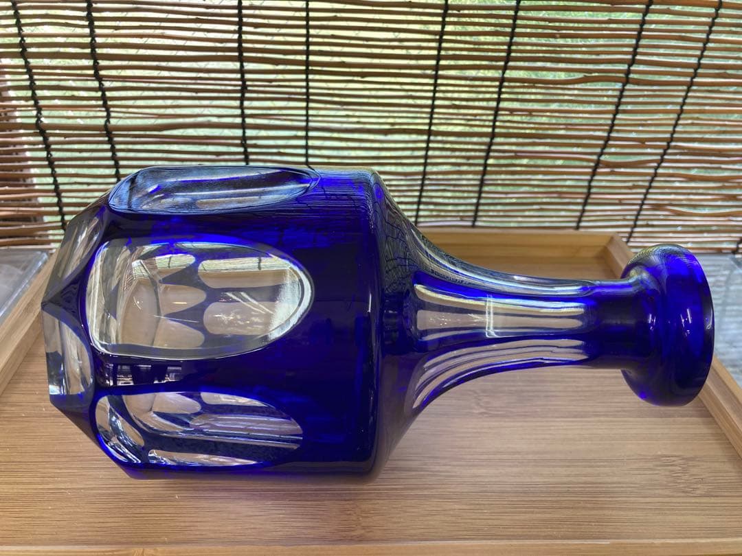 【美品】江戸切子風 カットガラス デキャンタ／ブルー×クリア 八角形栓付き