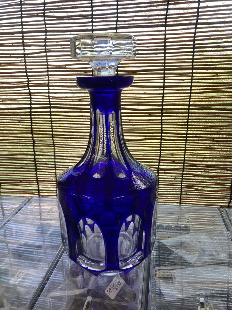 【美品】江戸切子風 カットガラス デキャンタ／ブルー×クリア 八角形栓付き