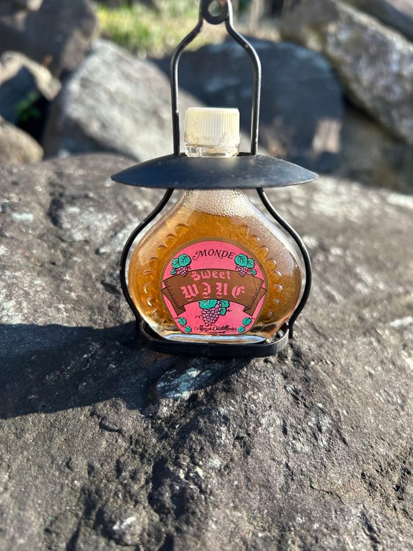 九谷焼の花瓶です。