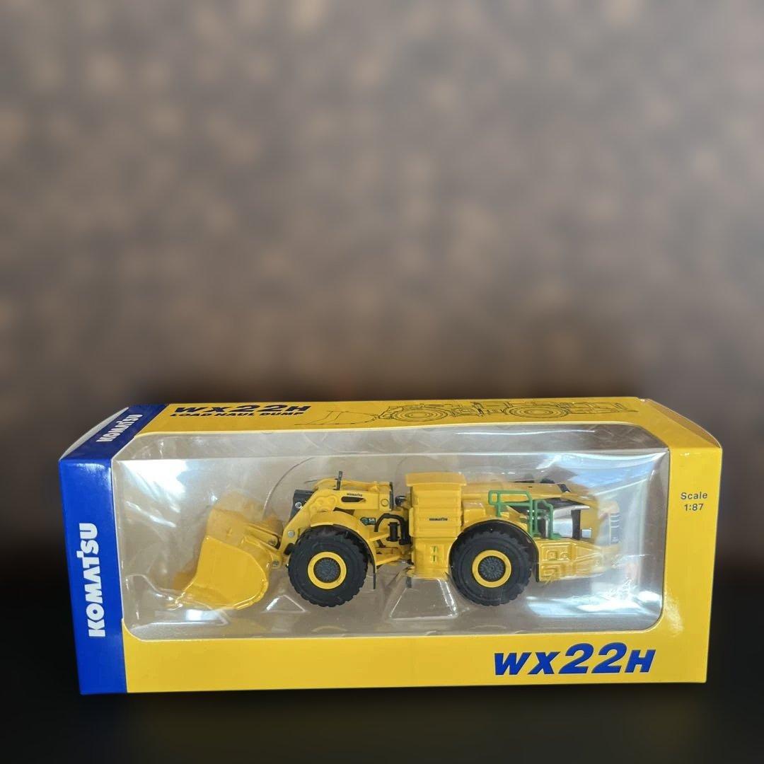 コマツ　建設機械ミニチュア　4点セット