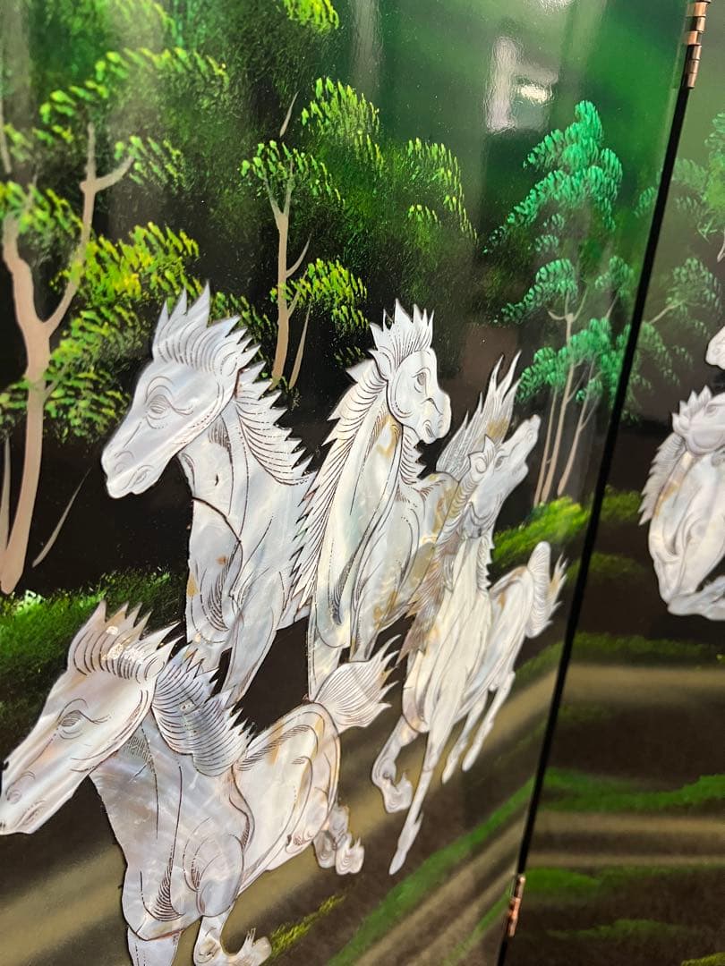 「九十九頭馬」の螺鈿屏風 インテリアアート