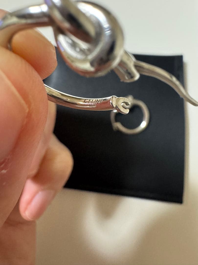 【こんにちはさん専用】CELINE ノット スモール ループ ピアスシルバー美品