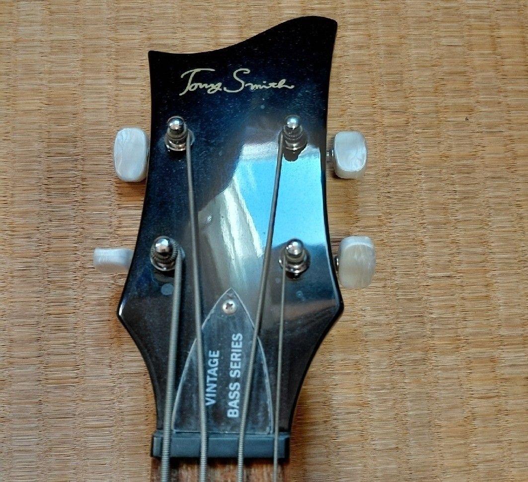 トニー・スミスバイオリンベース