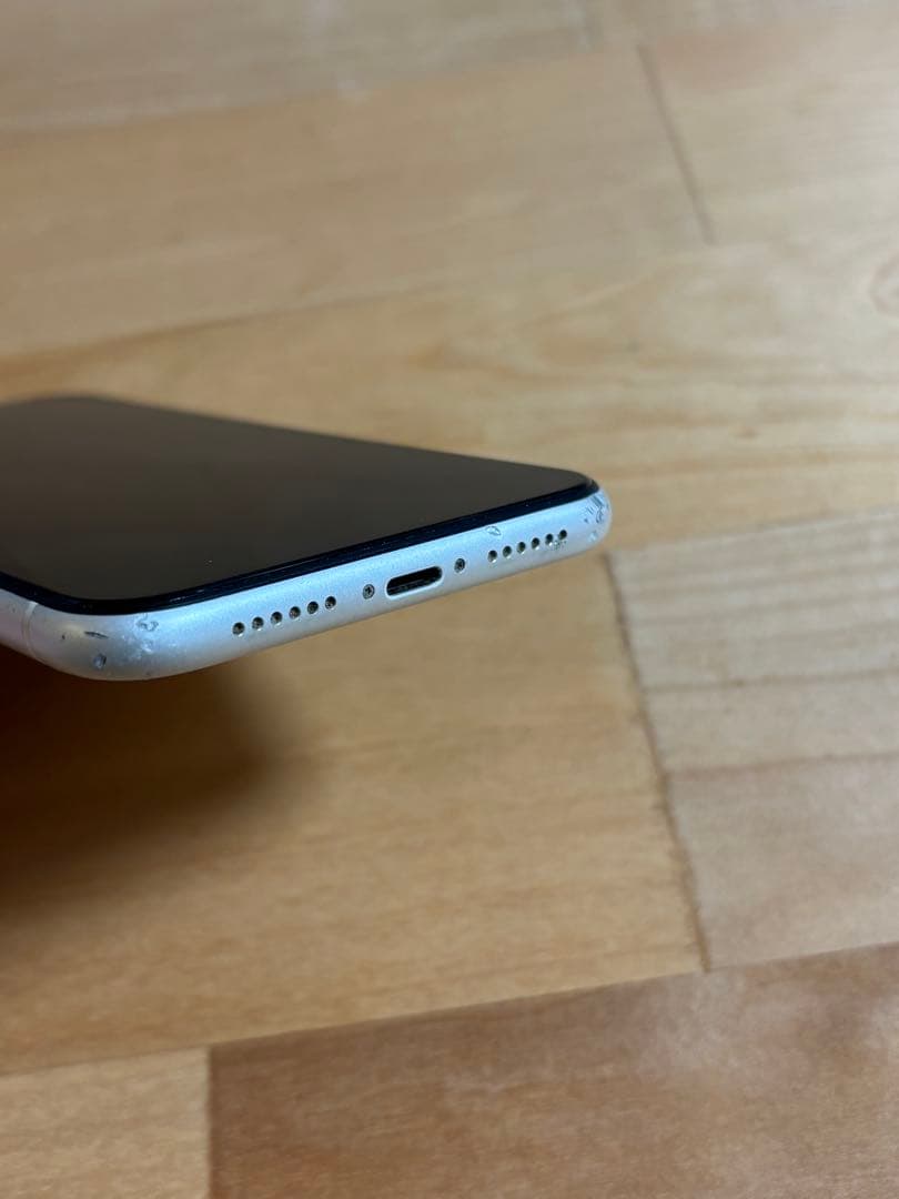 iPhone 11 ホワイト 126GB SIMフリー本体