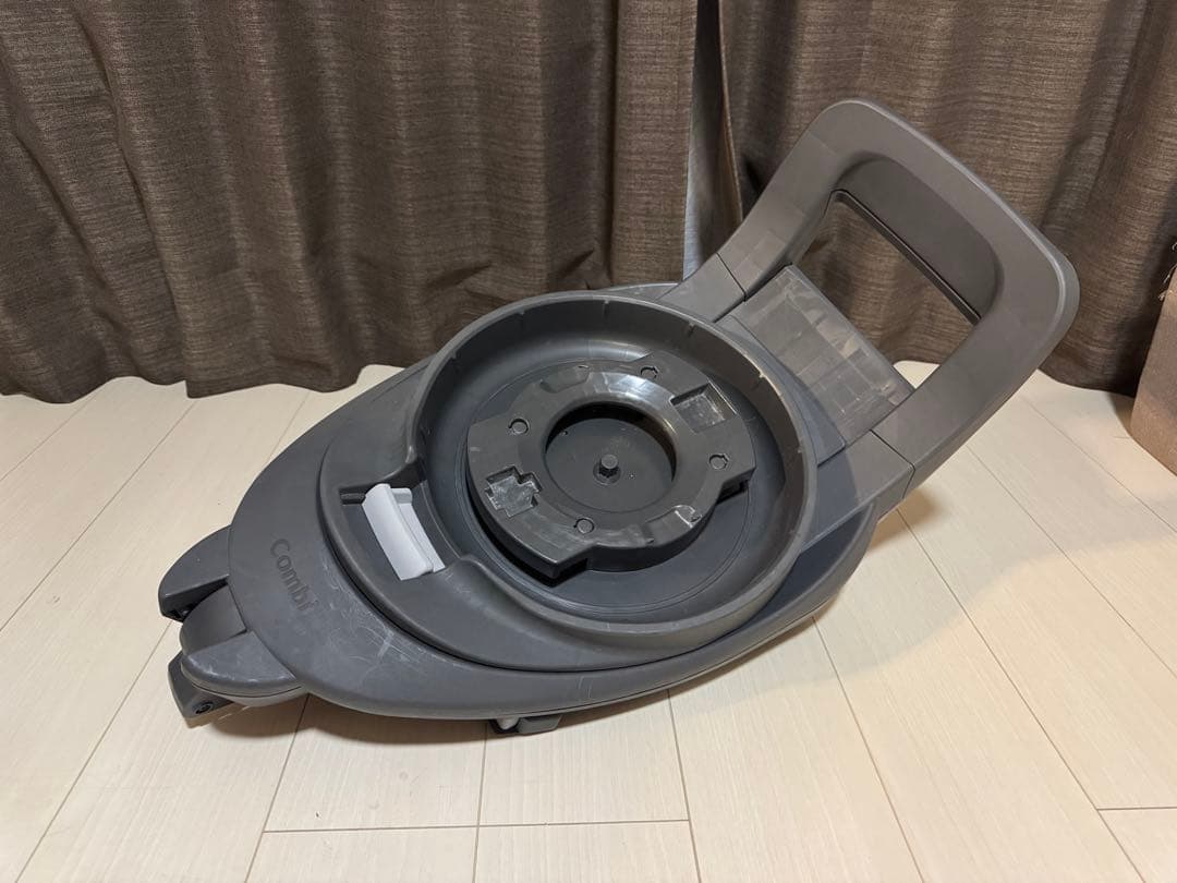 コンビ THE S ISOFIX エッグショック ZA-670 本体+ベース