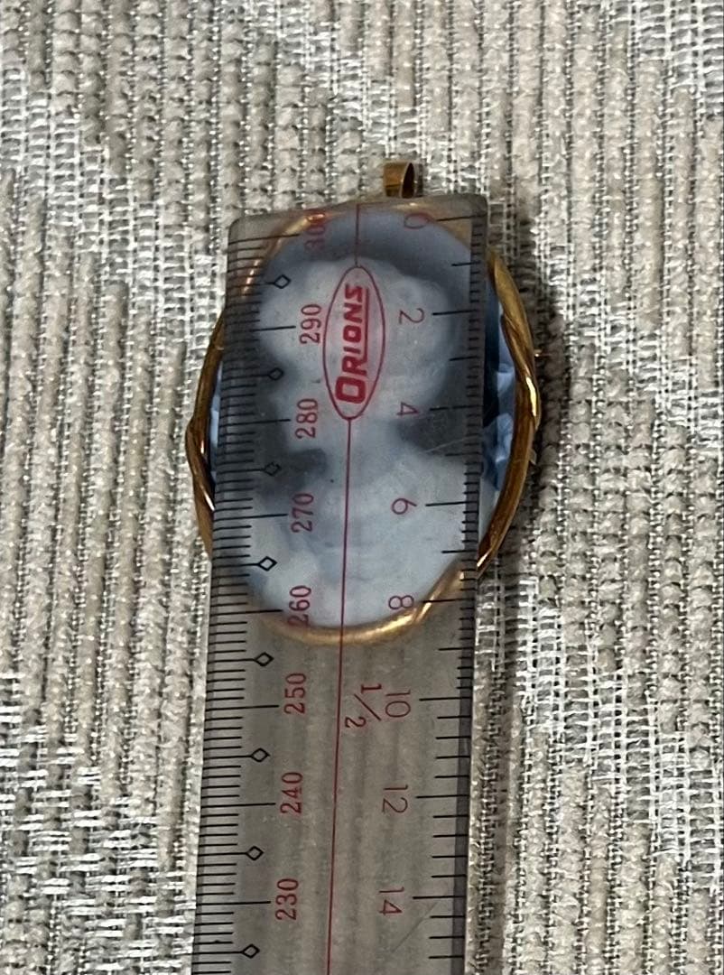 カメオペンダントの ペンダント K18