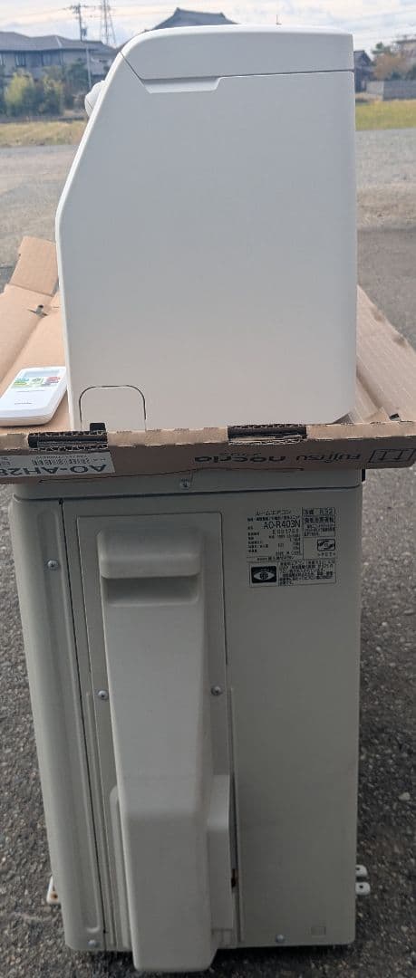 Fujitsu エアコン AS-R403N-W　２３年製　１４畳