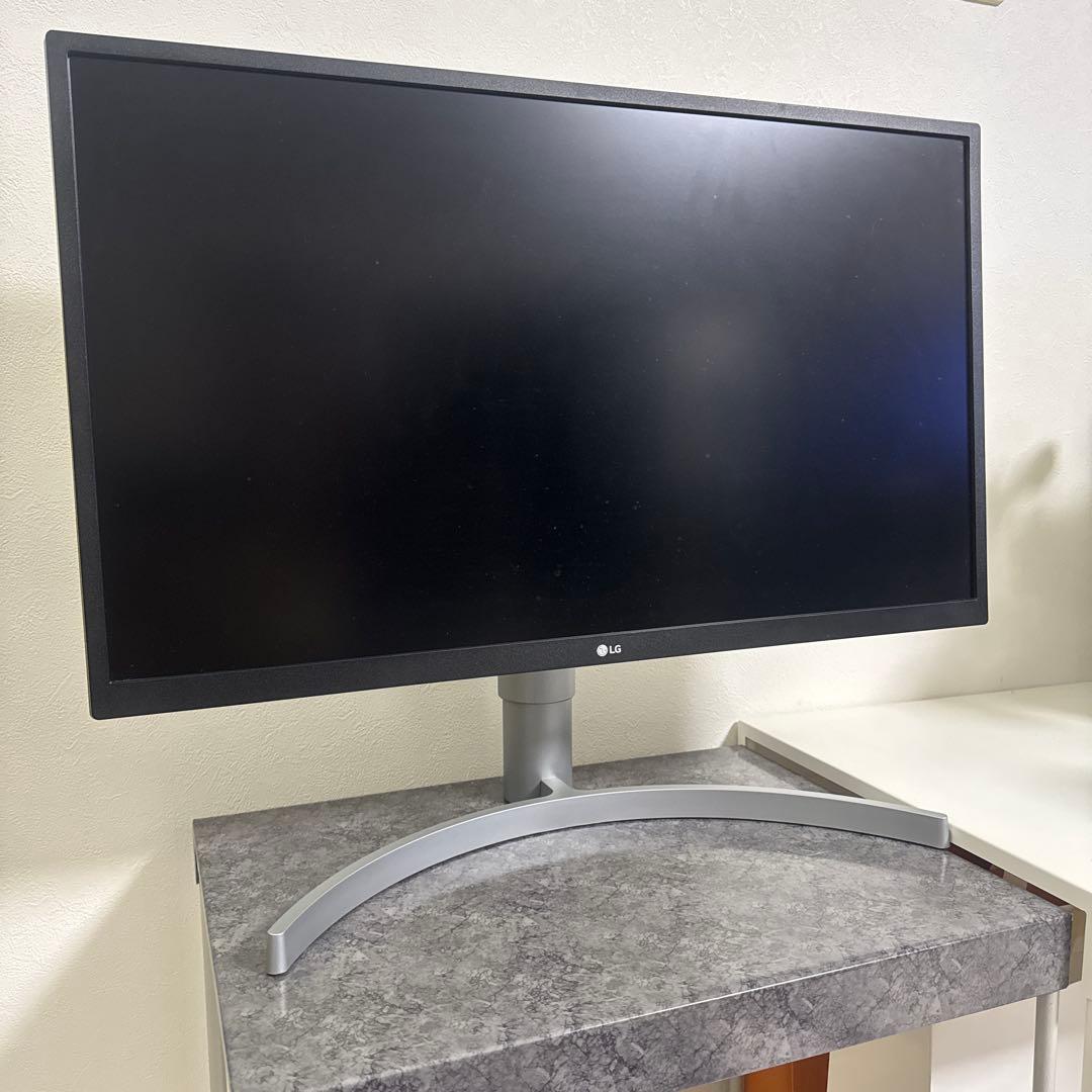 LG 27UL550-W モニター 本体