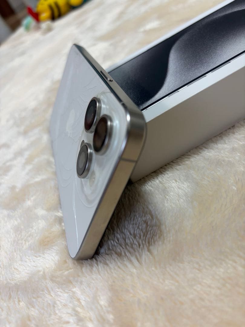 iPhone15 Pro Max 256GB【背面ガラス割り】