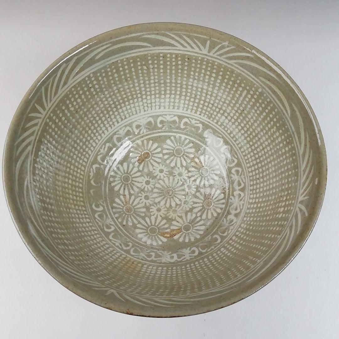 Ｔ４３４　茶碗　『三島手刷毛目　茶碗』『黃仁哲 作』　共箱　抹茶碗　茶道具