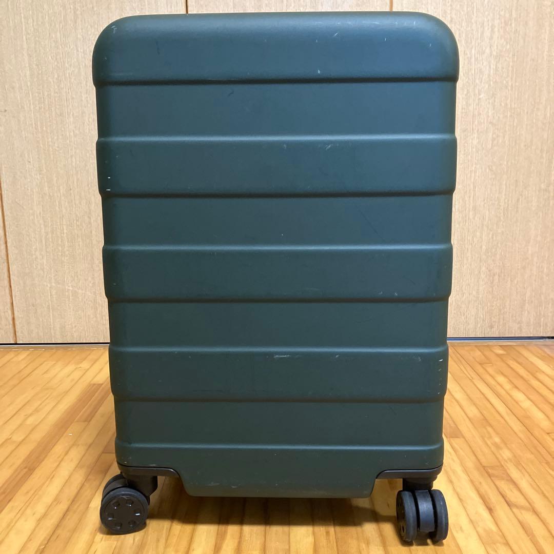 バーを自由に調節できる　ハードキャリーケース（３６Ｌ）　色:カーキ