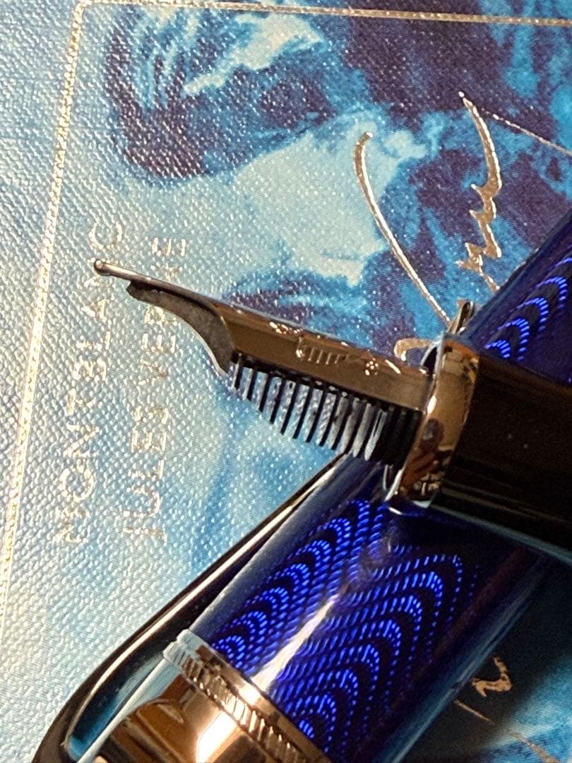 ほぼ未使用　万年筆　モンブラン　作家シリーズ2003 ジュール・ヴェルヌ　M