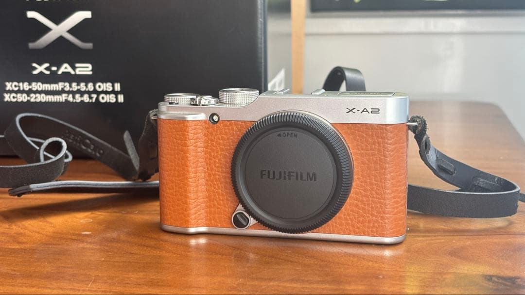 【美品】Fujifilm X-A2 カメラ 2本レンズ付き+バッテリー2個付き