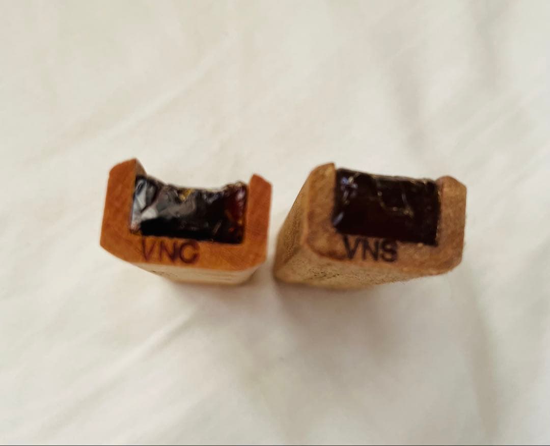 LEATHERWOOD BESPOKE ROSIN 松脂（ヴァイオリン用）　2本