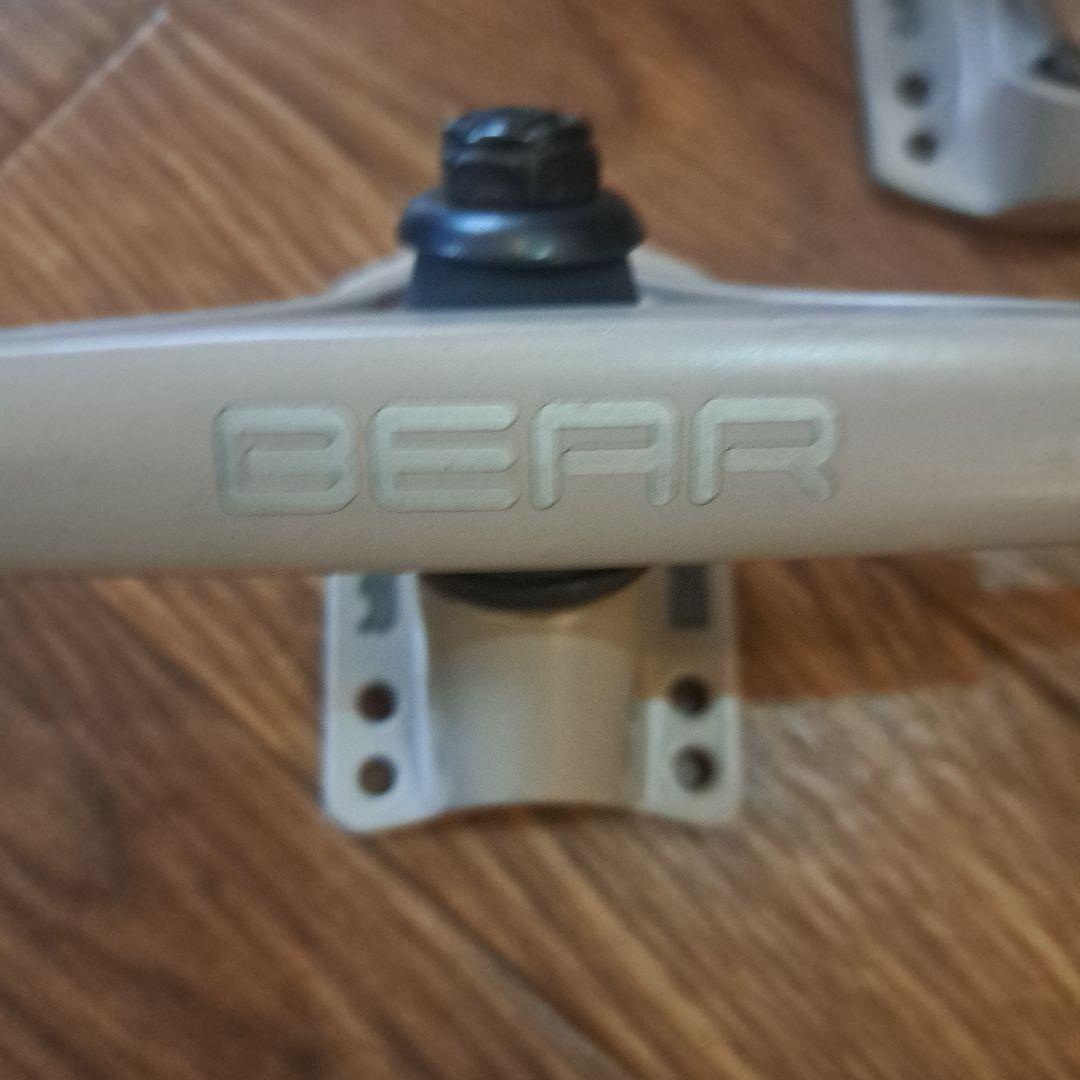 BEAR スケートボードトラック 2個セット ランドヤッツ