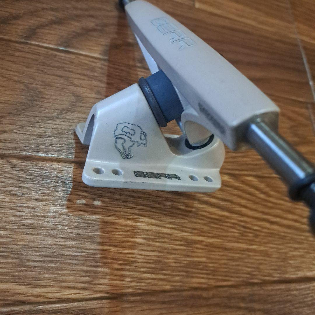 BEAR スケートボードトラック 2個セット ランドヤッツ