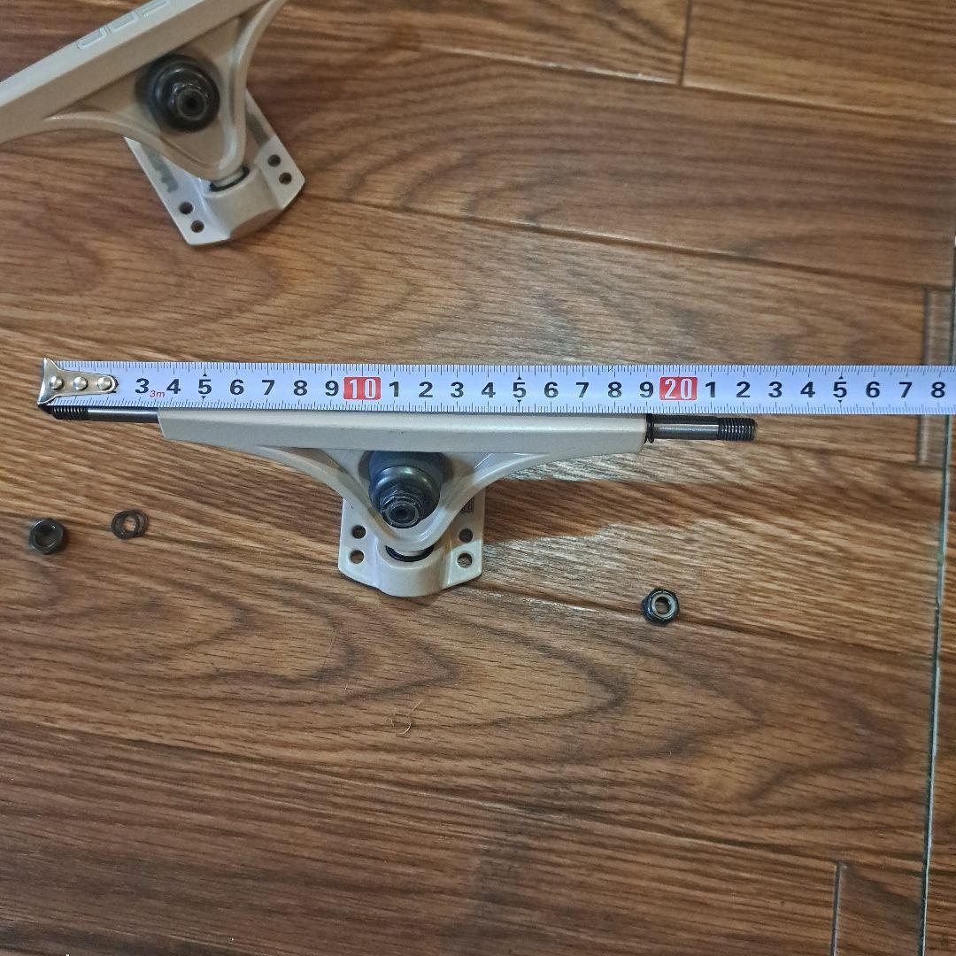 BEAR スケートボードトラック 2個セット ランドヤッツ