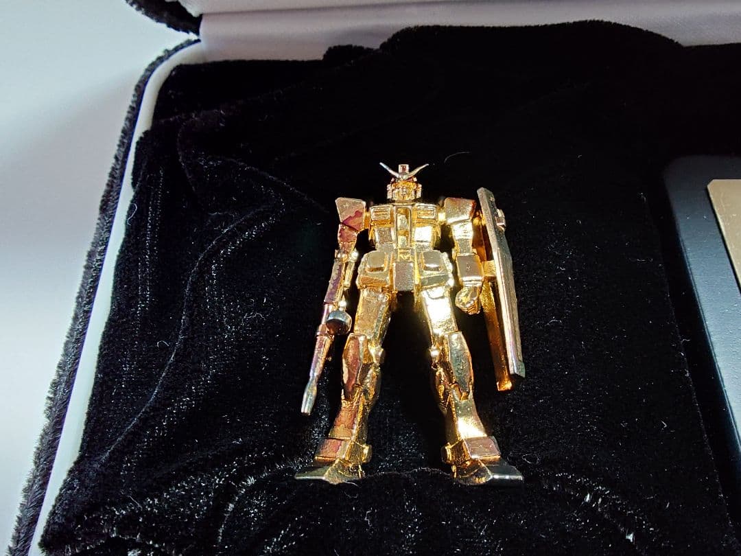 純金メッキ使用　ガンダム　非売品　セブン-イレブンキャンペーン