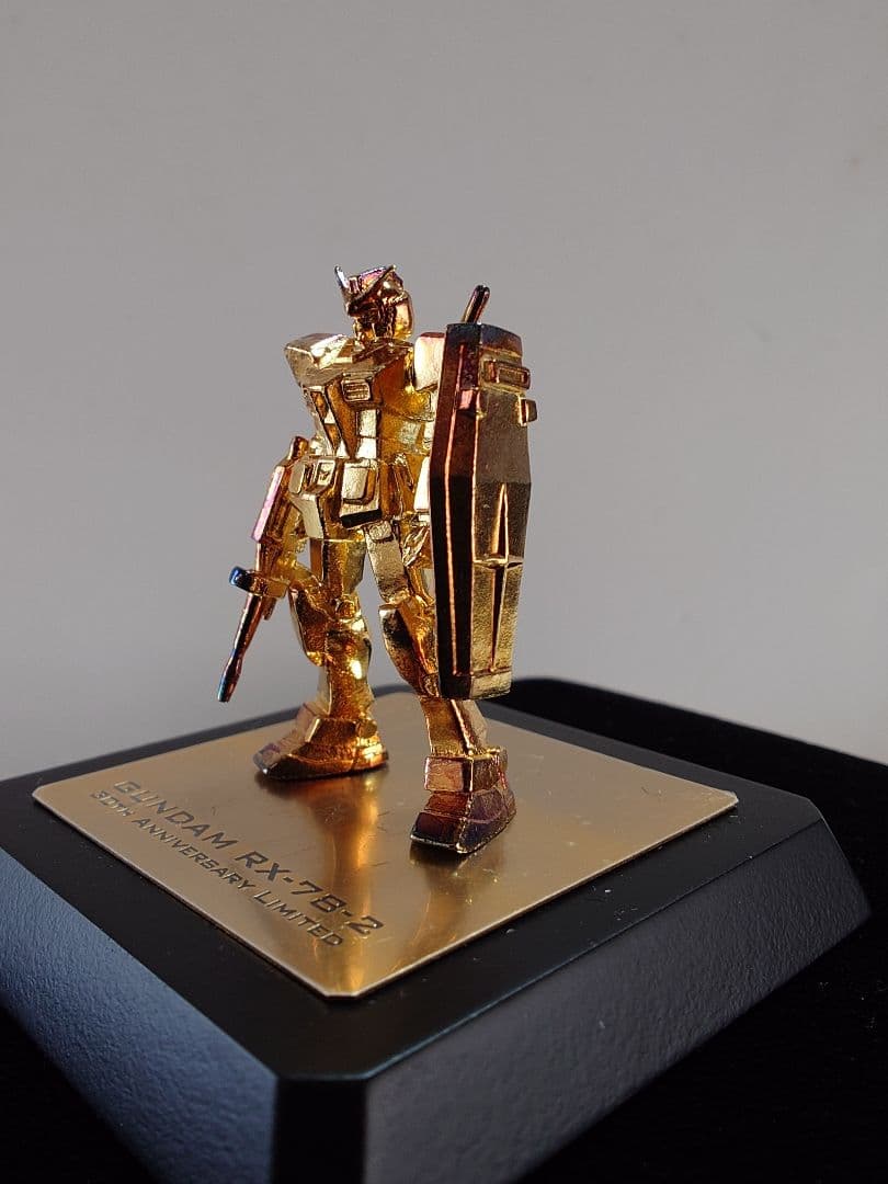 純金メッキ使用　ガンダム　非売品　セブン-イレブンキャンペーン