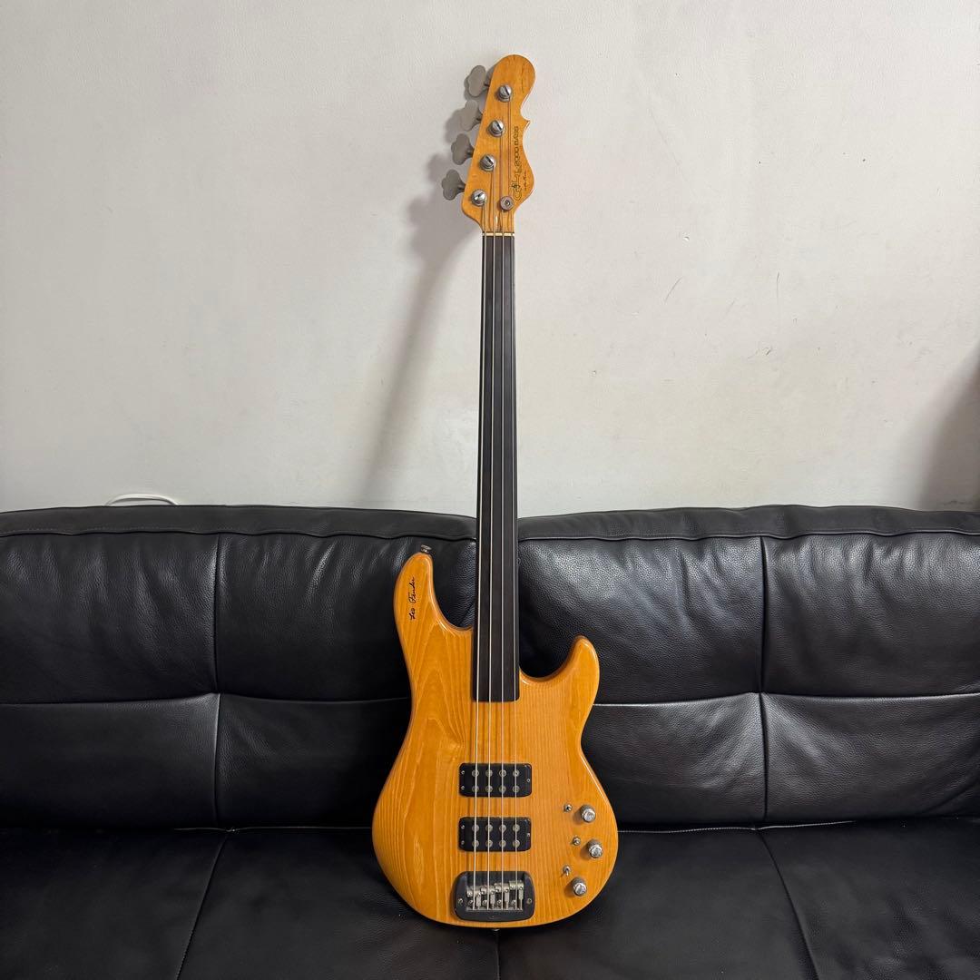 G&L「L-2000 USA フレットレスベースNatural」