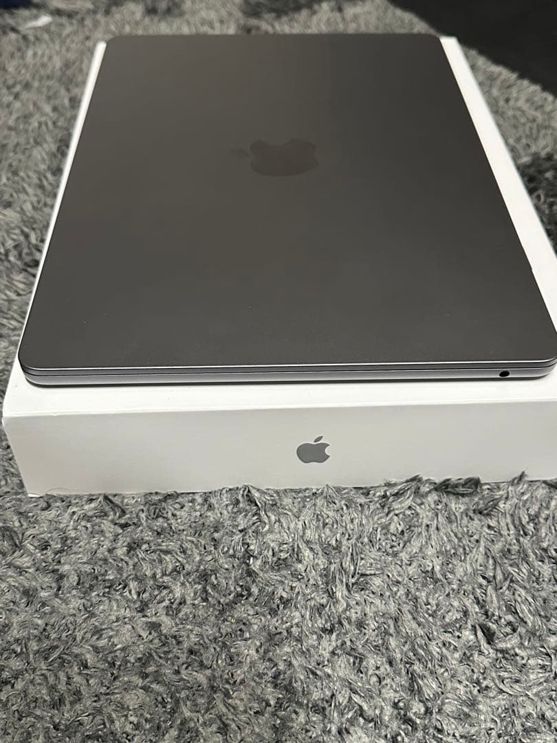 Apple MacBook Air M2 13.6インチ シルバー 本体