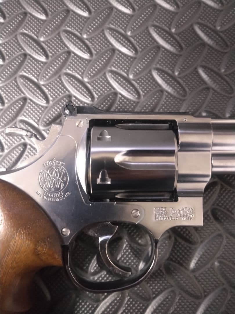 マルシン　リボルバー オリジナル木製ケース付き