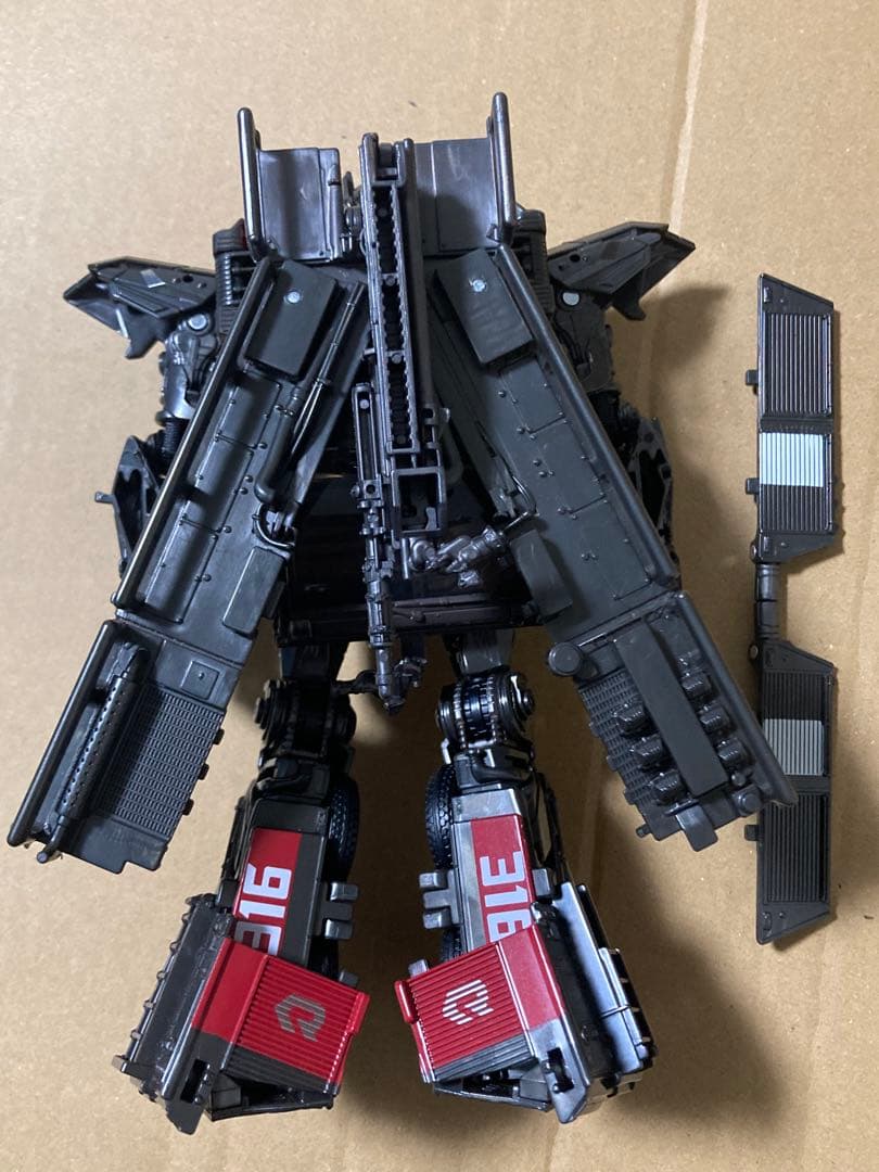 トランスフォーマー　スタジオシリーズ　SS49 センチネルプライム