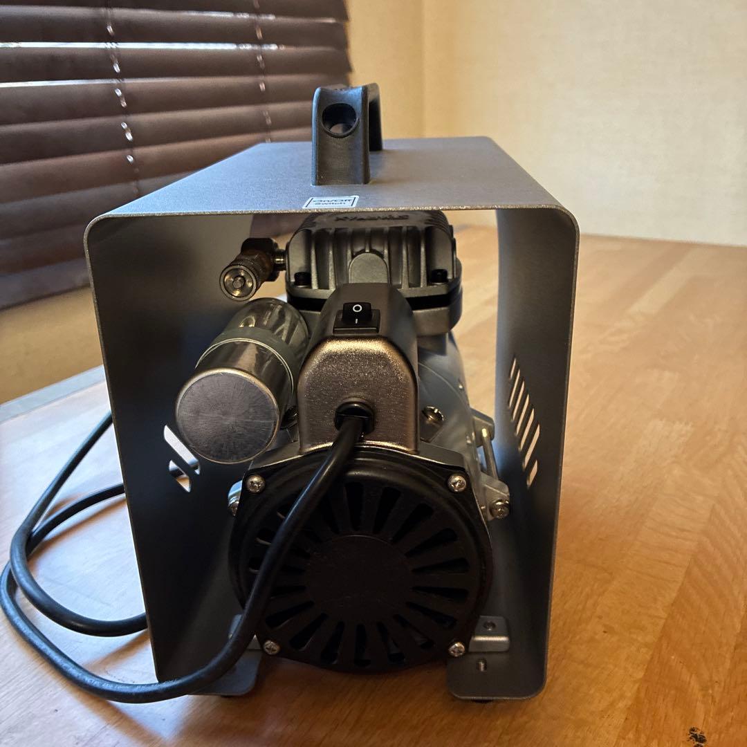 タミヤスプレーワークパワーコンプレッサー　エアブラシスタンド他