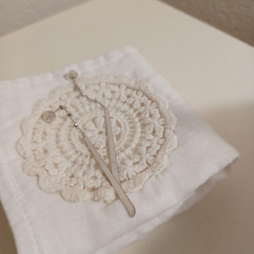 k18WG ロングピアス。