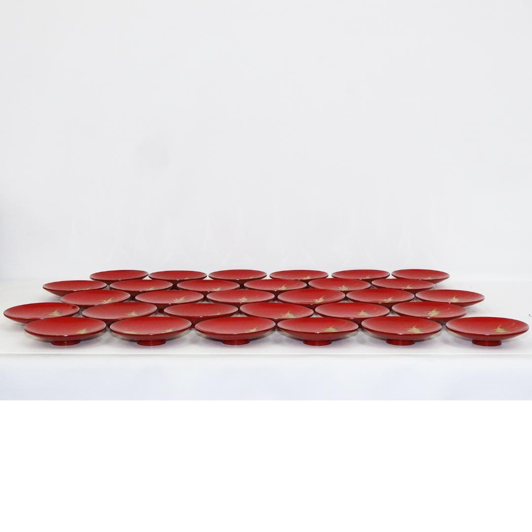 漆芸 絵変わり 鶴亀 鶴 金蒔絵 朱塗引盃 三十客 木皿 箱付き