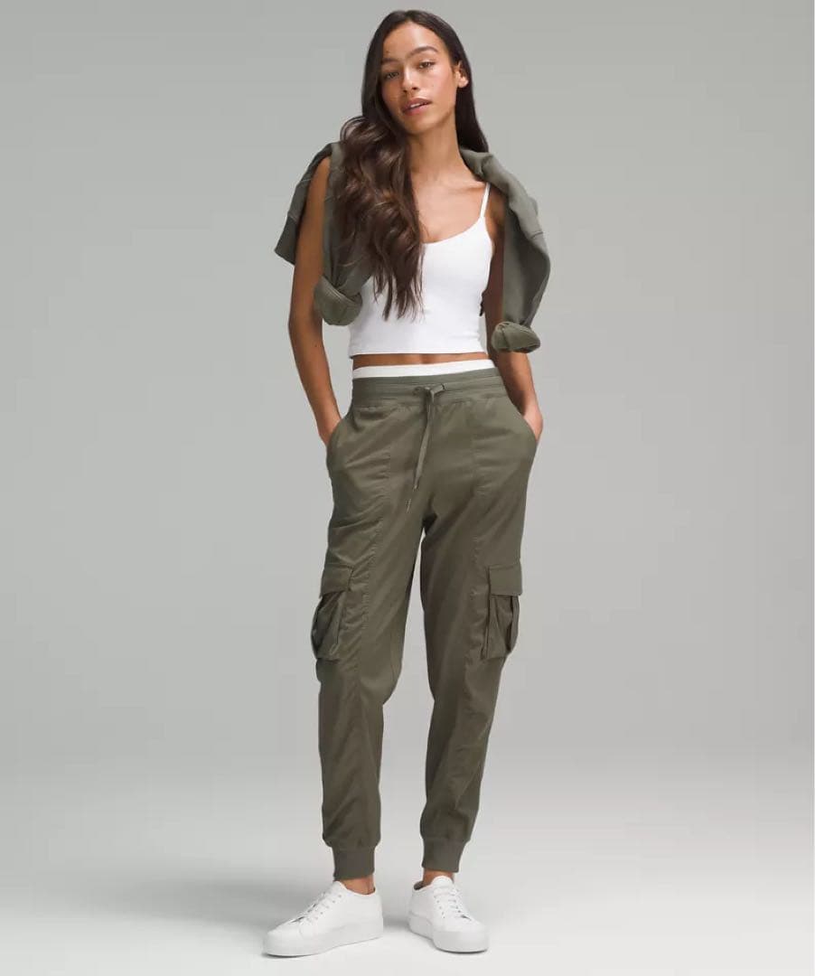 【新品】lululemon ルルレモン カーゴジョガー XS (Sサイズ相当)