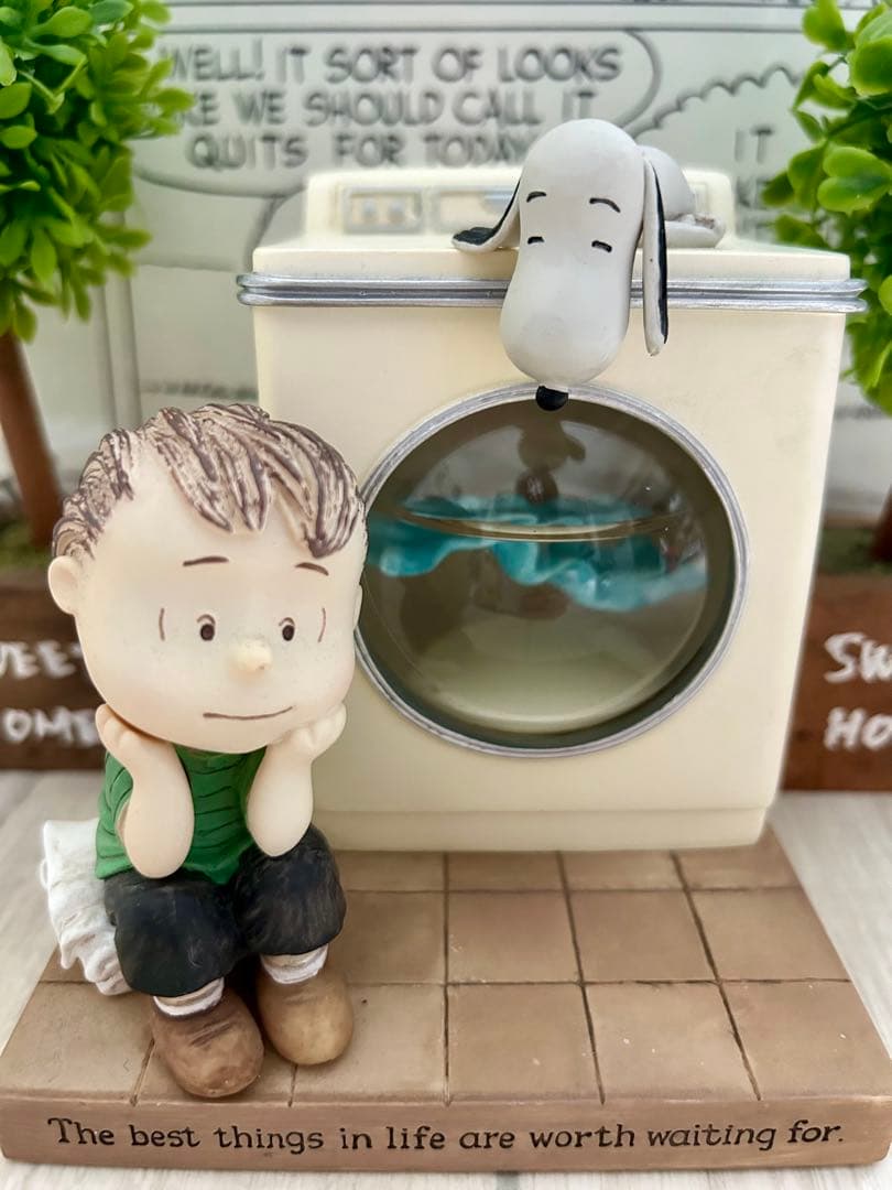 ホールマークライナスウォーターグローブ スヌーピー＆ライナス